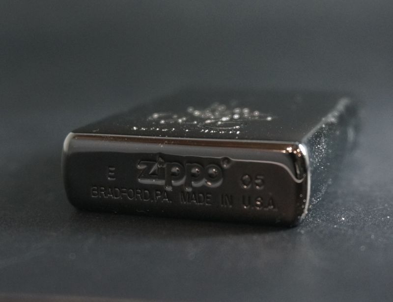 画像: zippo Spiral Heart ブラックニッケル 2005年製造