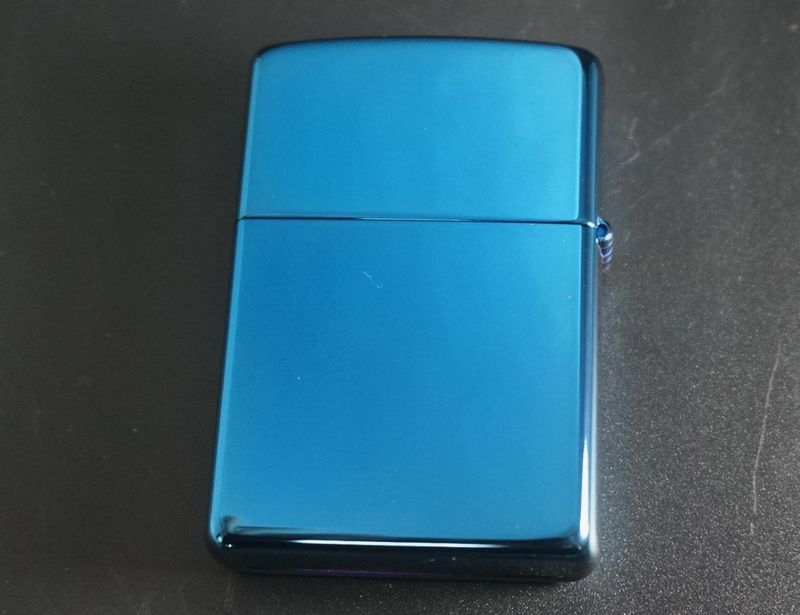 画像: zippo サファイア 2004年製造