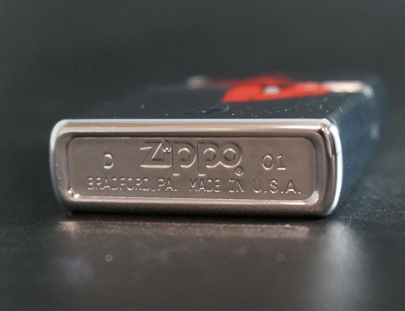 画像: zippo WINDY レッド #260CC 2001年製造