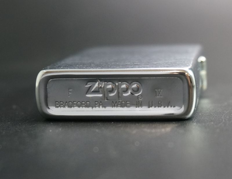画像: zippo ロゴエッチング メッキ剥がれ 1993年製造
