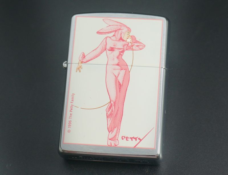 画像: zippo The Petty Girlうさぎ 1997年製造