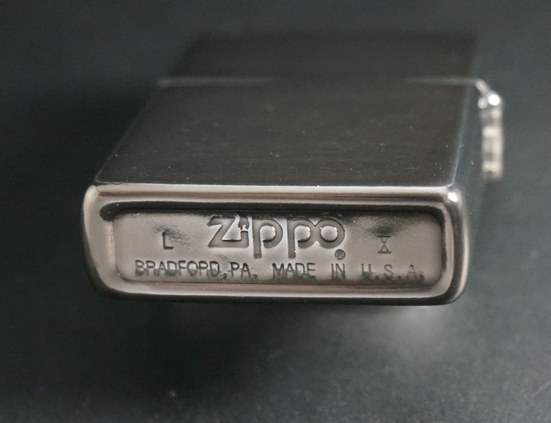 画像: zippo WINDY メタル ブラック 1994年製造 キズあり