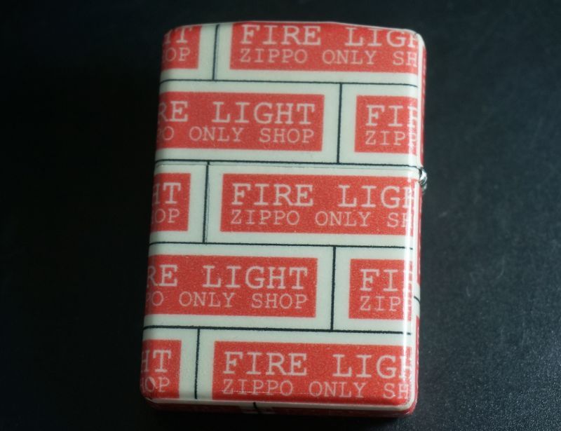 画像: zippo FIRE LIGHT オリジナル レッド 紙巻き 1997年製造