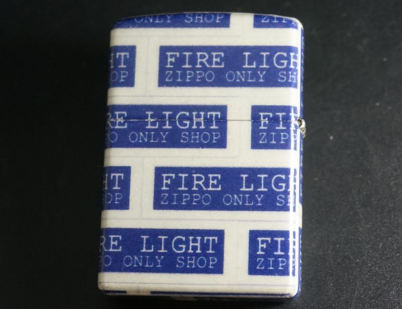 画像: zippo FIRE LIGHT オリジナル ブルー 紙巻き 2002年製造