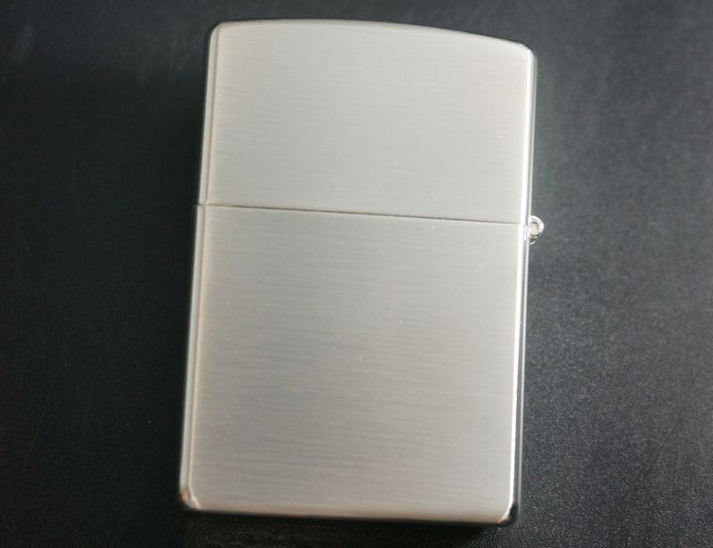 画像: zippo 天才バカボン おまわりさん 2001年製造