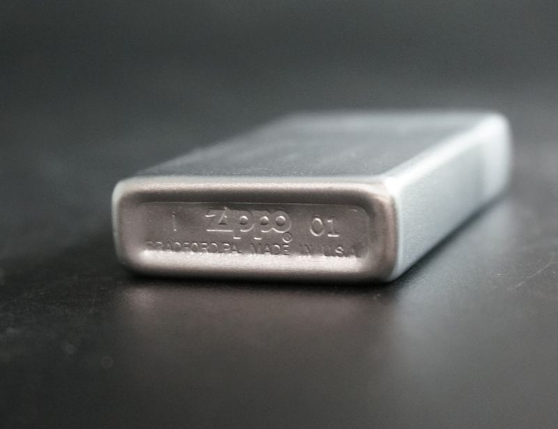 画像: zippo #1605 スリム サテン・クローム 2001年製造