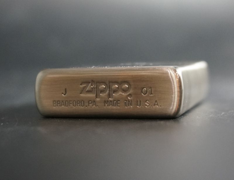 画像: zippo WINDY エッチング シルバーいぶし C 2001年製造