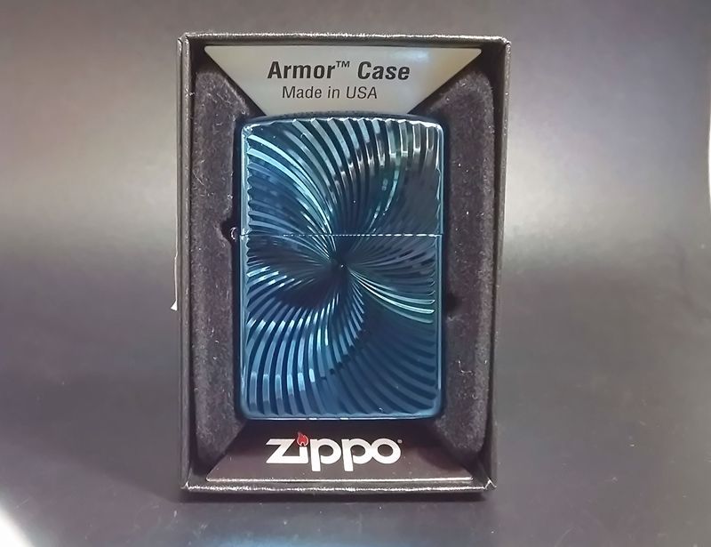 画像: zippo ARMOR チタンコーティング 2017年製造