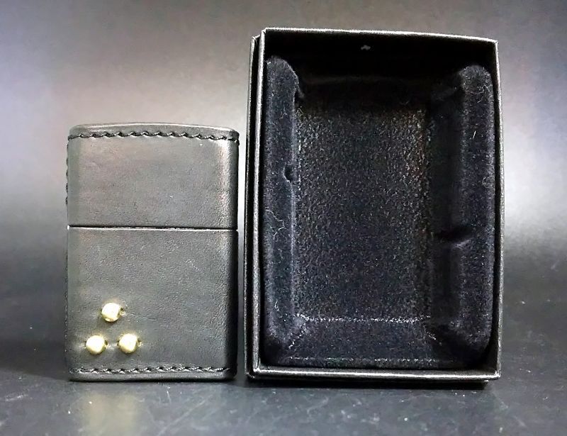 画像: zippo 牛革 2005年製造