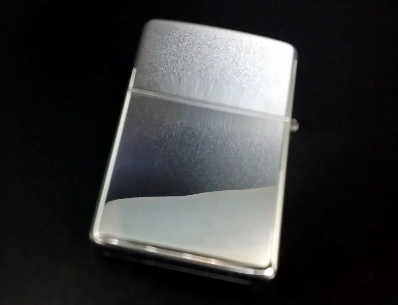 画像: zippo PLAYBOY 2004年製造