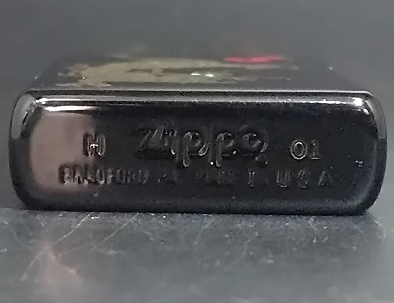 画像: zippo 龍柄 2001年製造