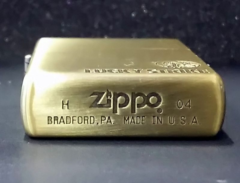 画像: zippo LUCKY STRIKE 2004年製造