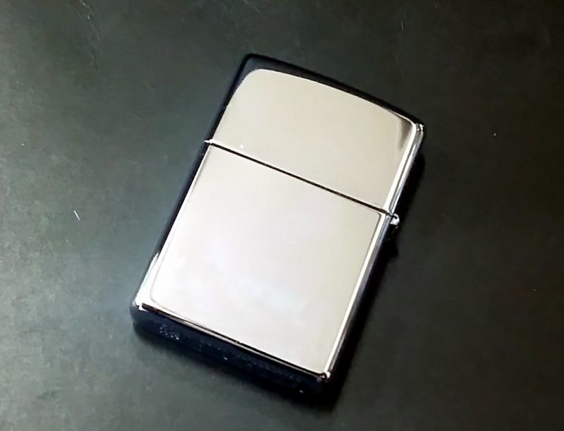 画像: zippo ハンティングワールド 2000年製造