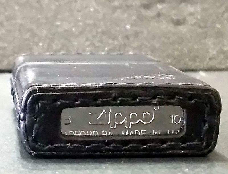 画像: zippo 革巻き 黒 2010年製造