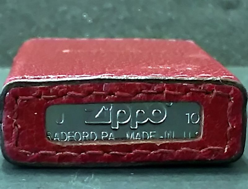 画像: zippo 革巻き レッド 2010年製造