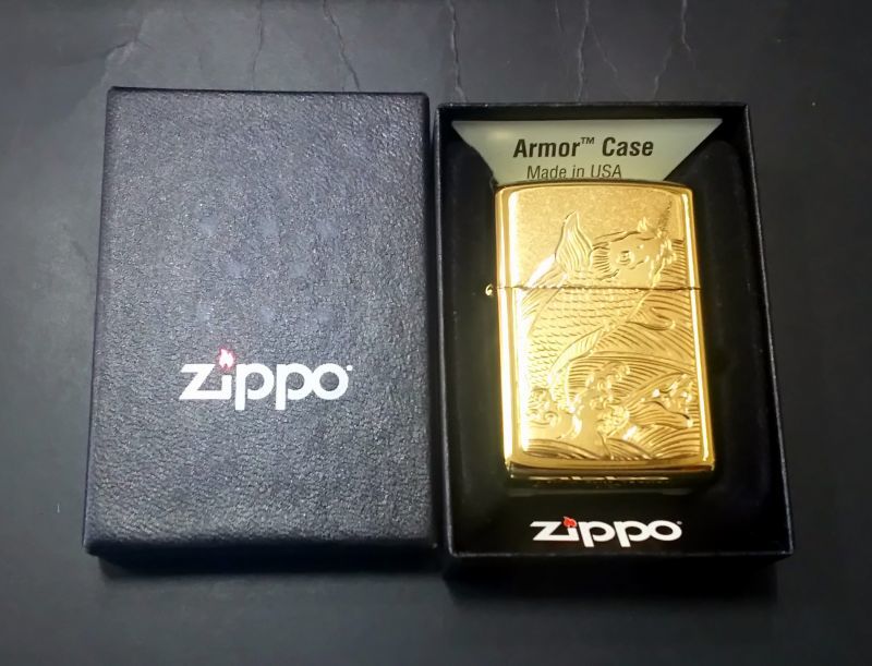 画像: zippo ARMOR 鯉 2013年製造