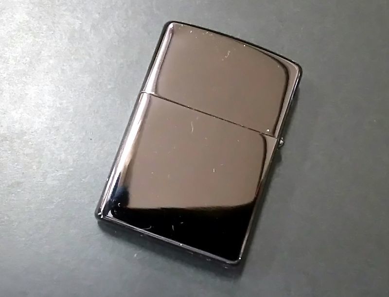 画像: zippo トライバル 2005年製造