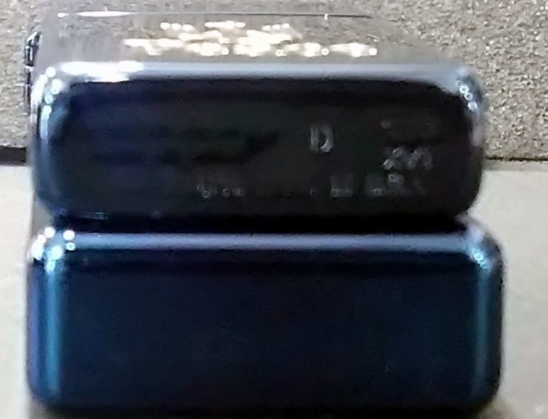 画像: zippo Peace スリム 携帯灰皿付き 2000年製造