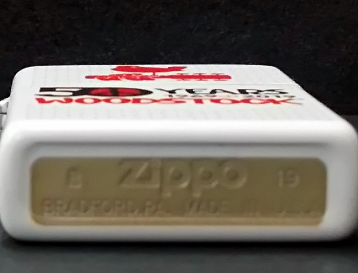 画像: zippo ウッドストック50周年 2019年製造