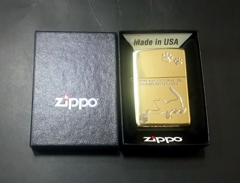 画像: zippo 猫 毛玉 金色 2020年製造  新品未使用