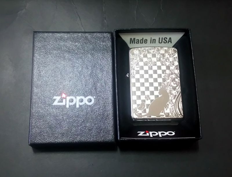 画像: zippo 猫 ネコと小鳥 メタルプレート 2020年製造 新品未使用