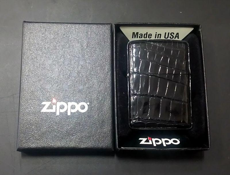 画像: zippo 革巻き 2005年製造 新品未使用