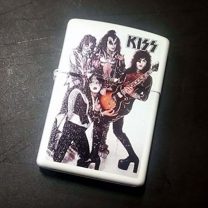 画像1: zippo KISS 2018年製造 新品未使用