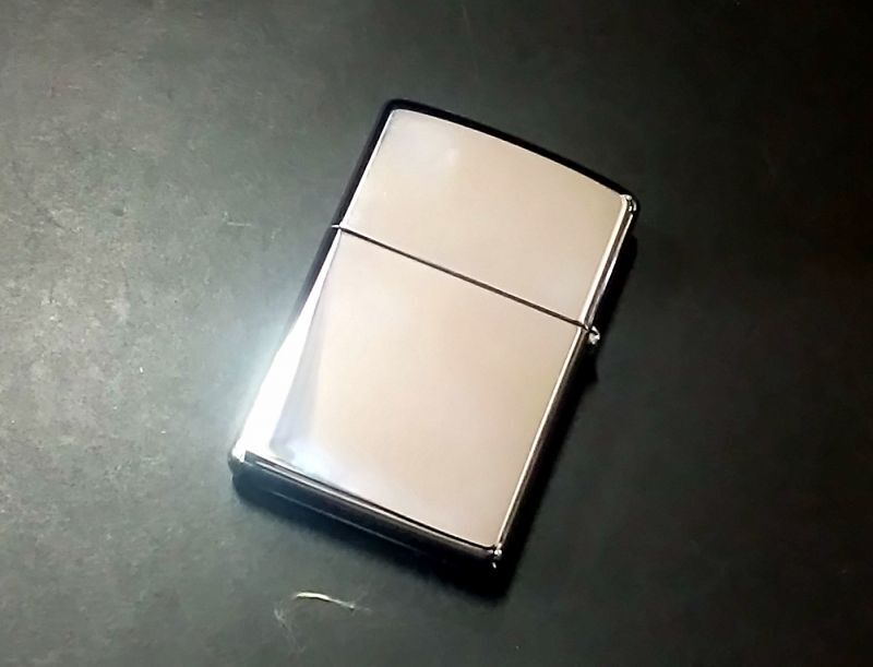 画像: zippo ポールスミス 2009年製造 新品未使用