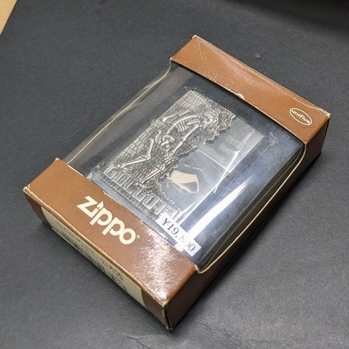 画像: zippo2004年ゴルゴ13（メタル銀古美）新品未使用 