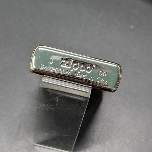 画像: zippo2006年FUNKY GIRLS新品未使用