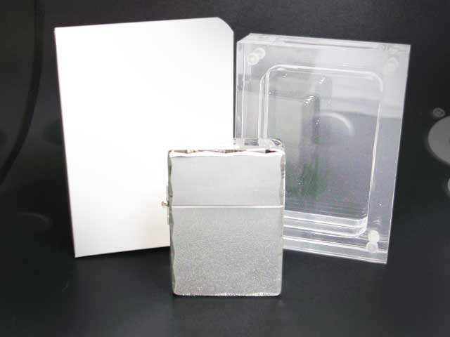 画像: zippo 1935 REPLICA  Platinum Plate サイド手彫り 1935-3H/C PT